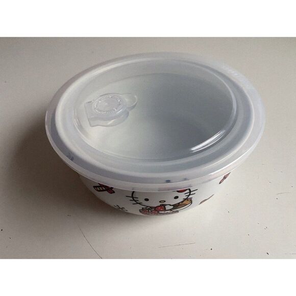 Hello Kitty Christmas Pressure Lid Ceramic Food Storage Bowl Container Large NEW - Picture 2 of 11